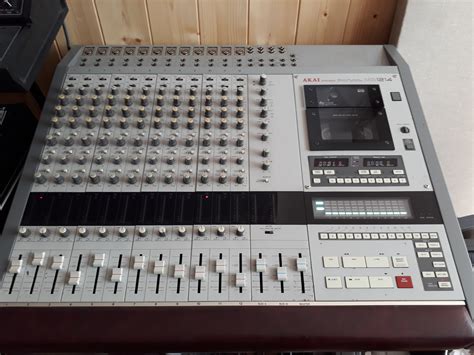 akai mg1214